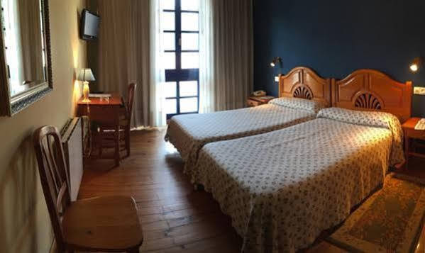 נואבה דה לאנס Apartamentos Cuevas Del Mar מראה חיצוני תמונה